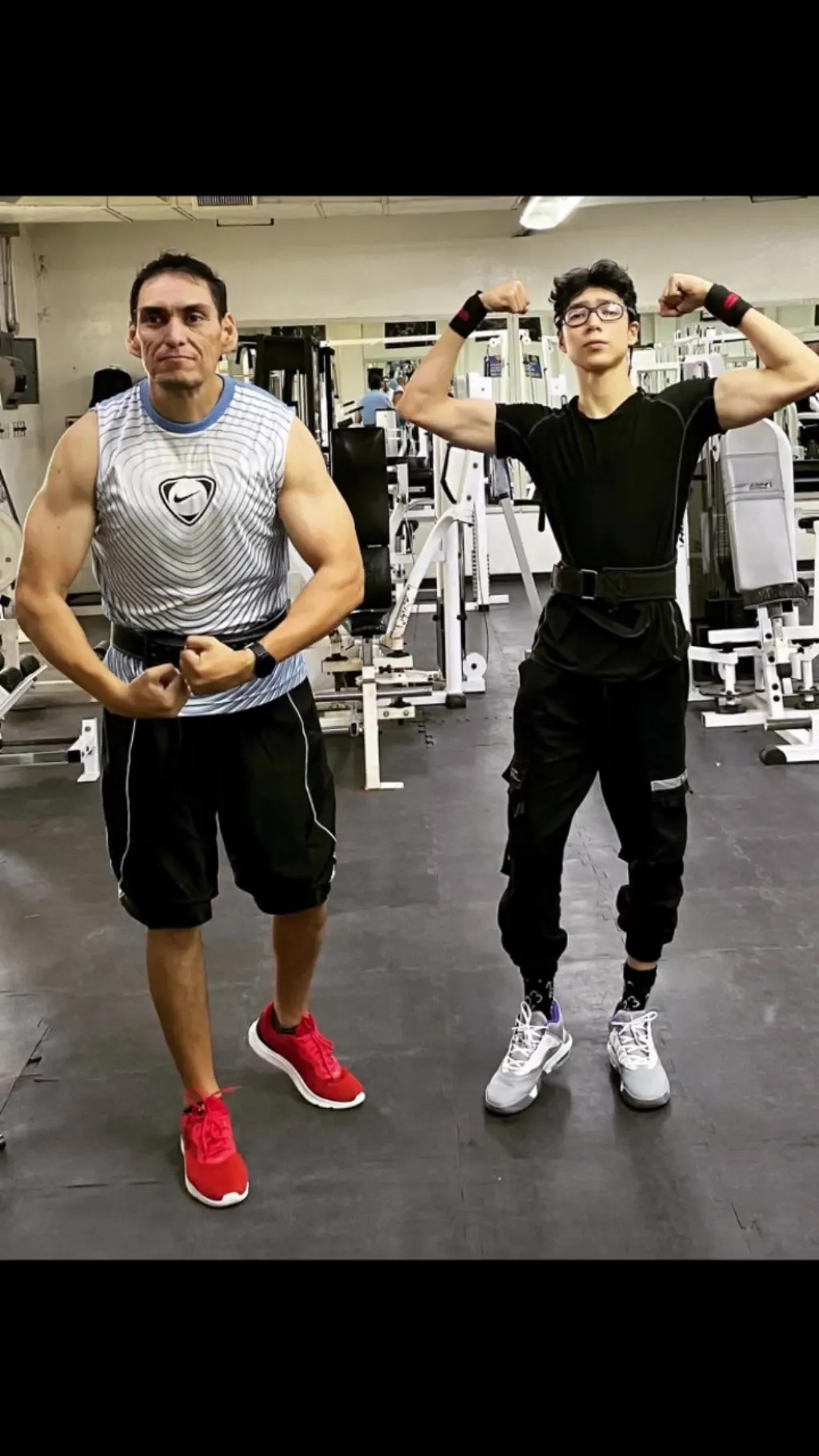 @teamtello23 #gym #fitness #bodytransformation #degordoamusculoso