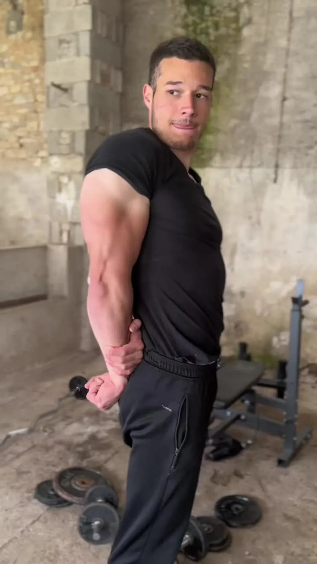 @theoo.lrt Fais ça à la fin de ta séance triceps #exercicetriceps