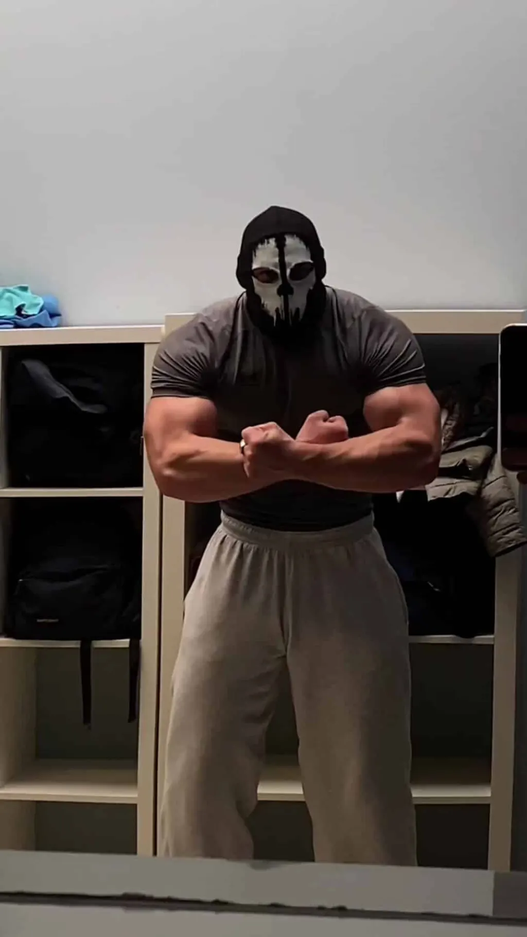 @zimbx_ J’aime ce masque. #pourtoi #foryou #musculation #bodybuilding